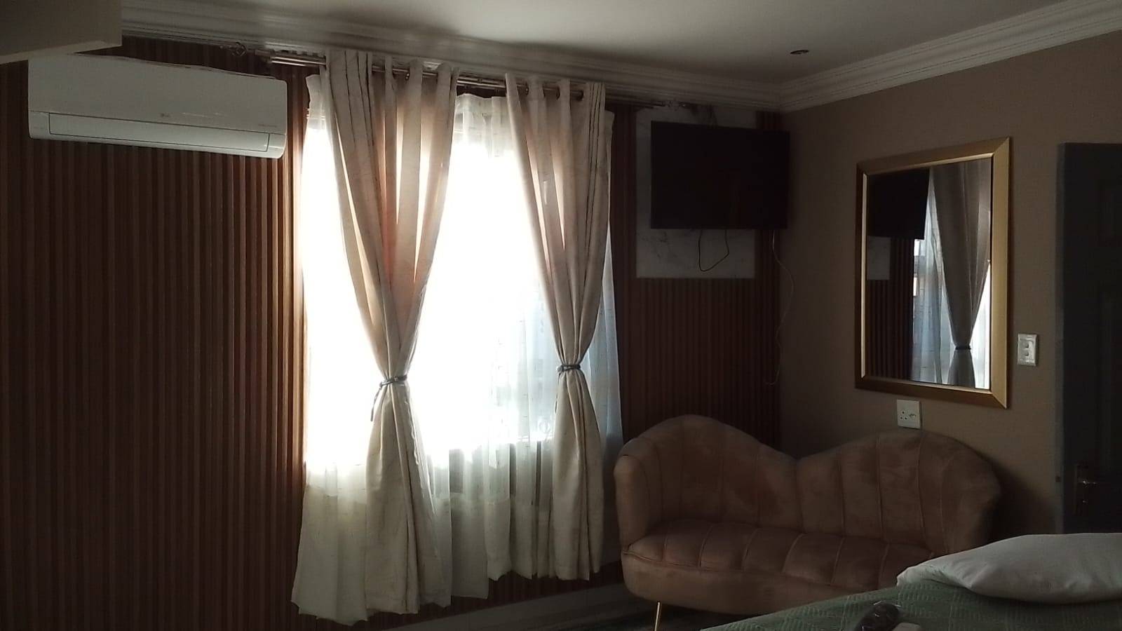 Room Image 2