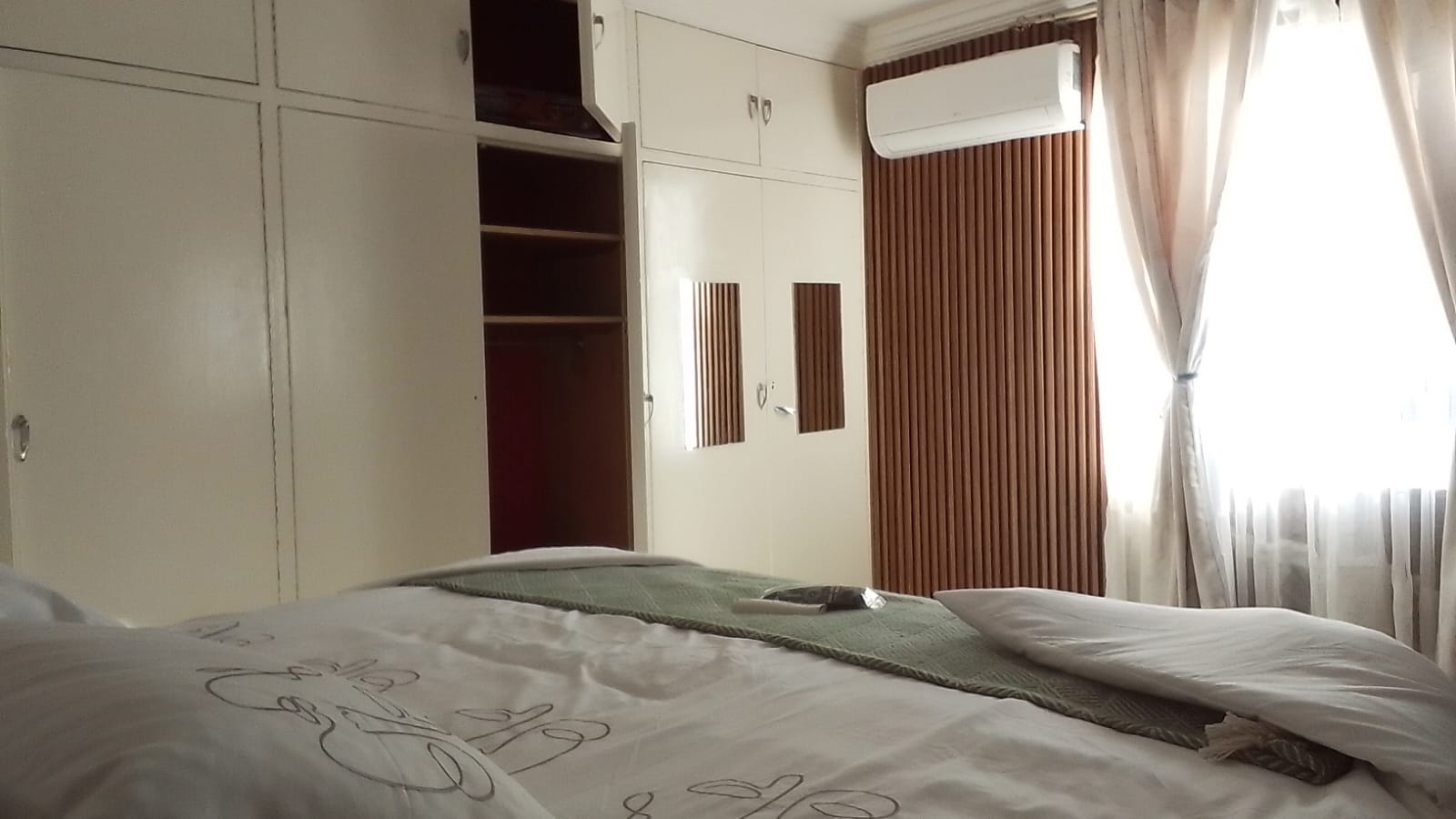 Room Image 3